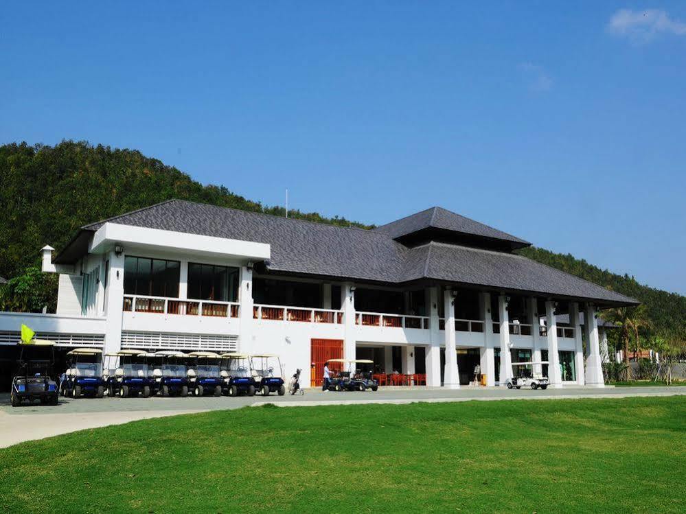 Alpine Golf Resort Chiang Mai Ban Huai Sai Nua Екстер'єр фото